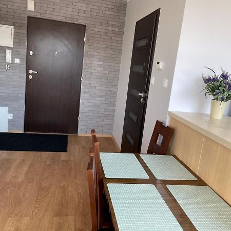 Komfortowe Studio 52 M2 W Centrum Grojca Grojec  Eksteriør bilde